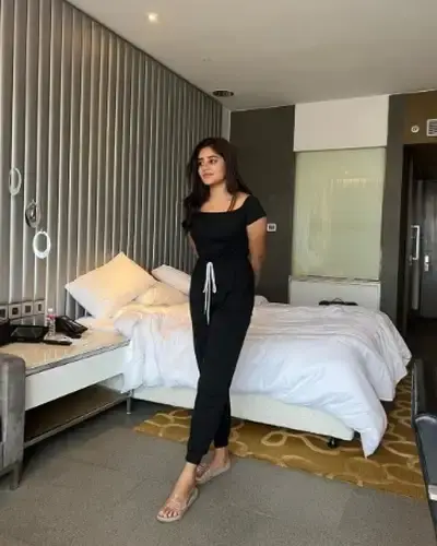 Call Girls Vasant Vihar Delhi Cash On Delivery